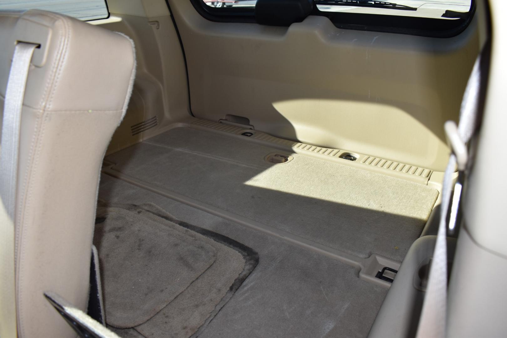 2006 Red /Tan Ford Explorer Eddie Bauer 4.0L 2WD (1FMEU64E76U) with an 4.0L V6 SOHC 16V engine, 5-Speed Automatic Overdrive transmission, located at 5925 E. BELKNAP ST., HALTOM CITY, TX, 76117, (817) 834-4222, 32.803799, -97.259003 - Photo#23